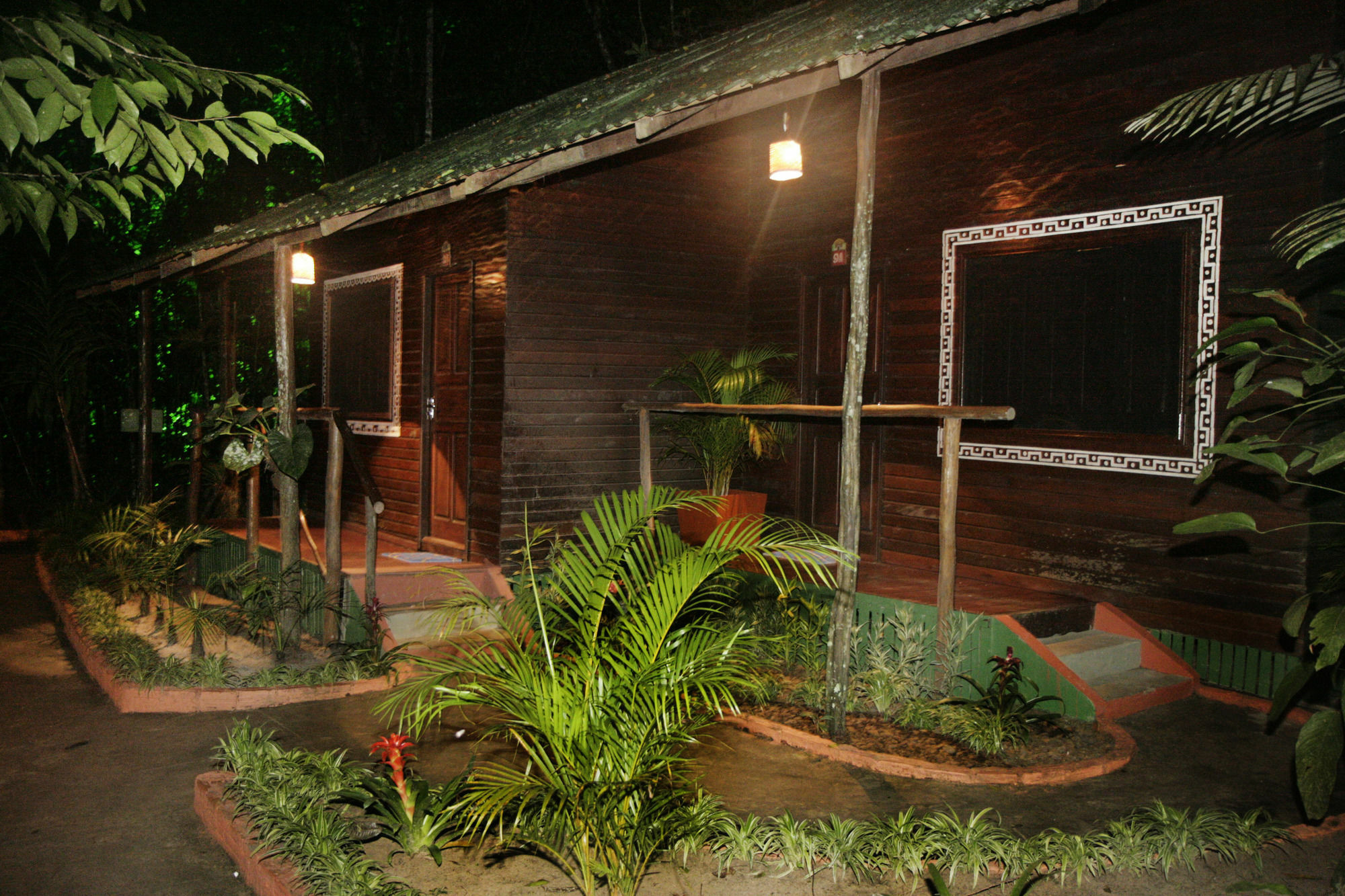 Amazon Ecopark Jungle Lodge มาเนาส์ ภายนอก รูปภาพ